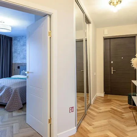 Old Town Riverside Deluxe