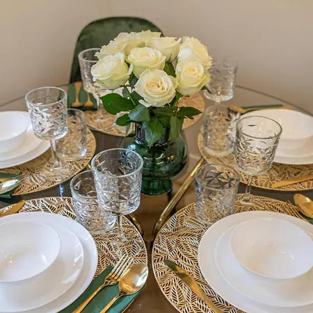 Old Town Riverside Deluxe Lägenhet *