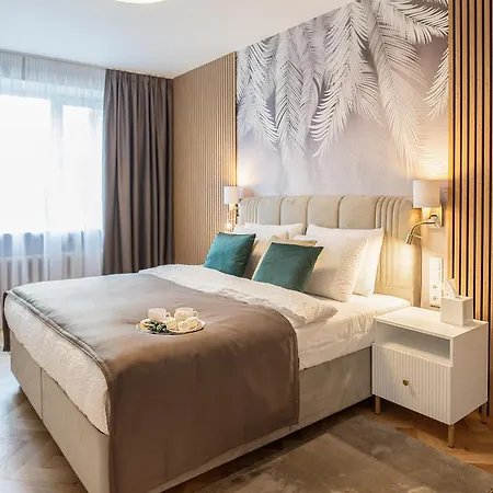 아파트 Old Town Riverside Deluxe