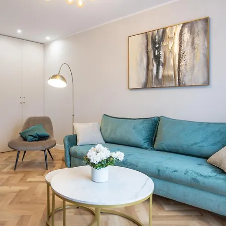 Old Town Riverside Deluxe