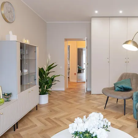 Old Town Riverside Deluxe Riga