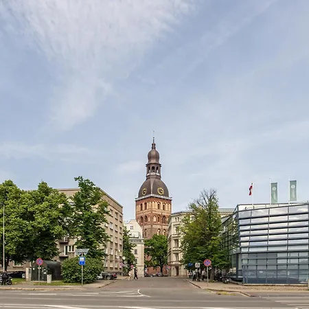 아파트 Old Town Riverside Deluxe *