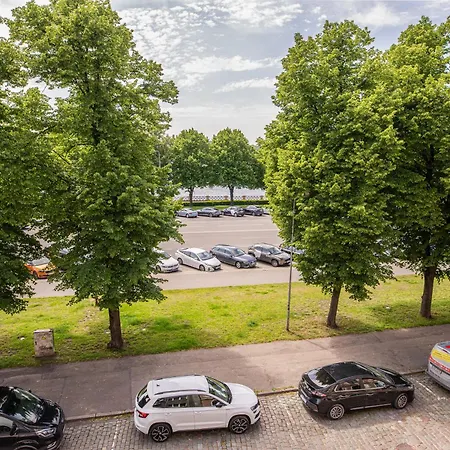 Апартаменты Old Town Riverside Deluxe