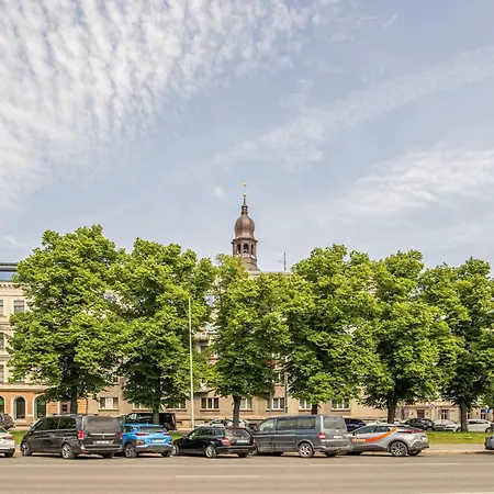 아파트 Old Town Riverside Deluxe *