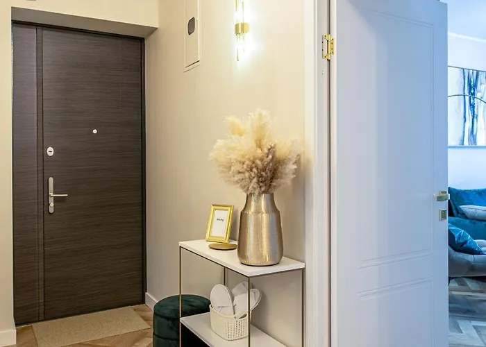 Old Town Riverside Deluxe Apartment