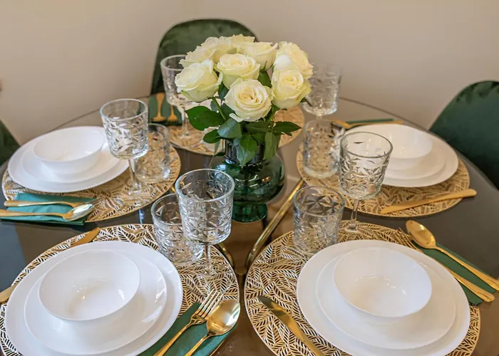 Old Town Riverside Deluxe 公寓 *