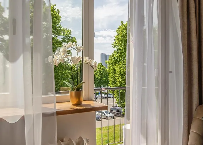 Old Town Riverside Deluxe